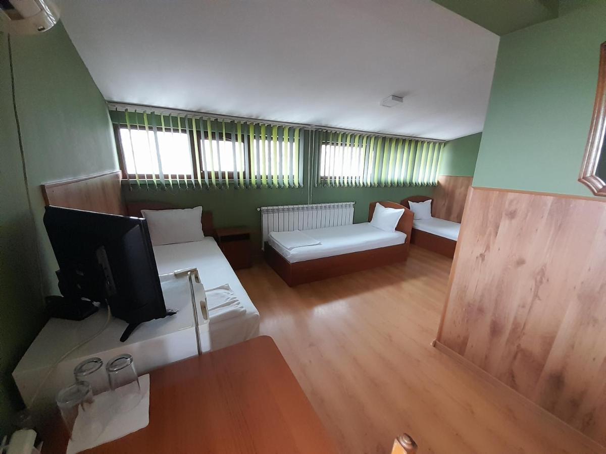 Fenerite Family Hotel 特尔戈维什特 外观 照片