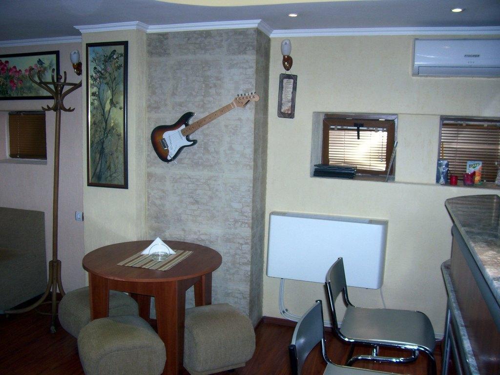 Fenerite Family Hotel 特尔戈维什特 外观 照片