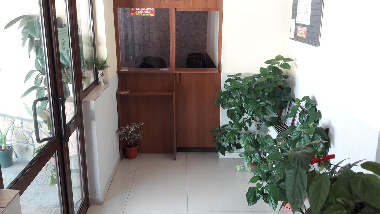 Fenerite Family Hotel 特尔戈维什特 外观 照片