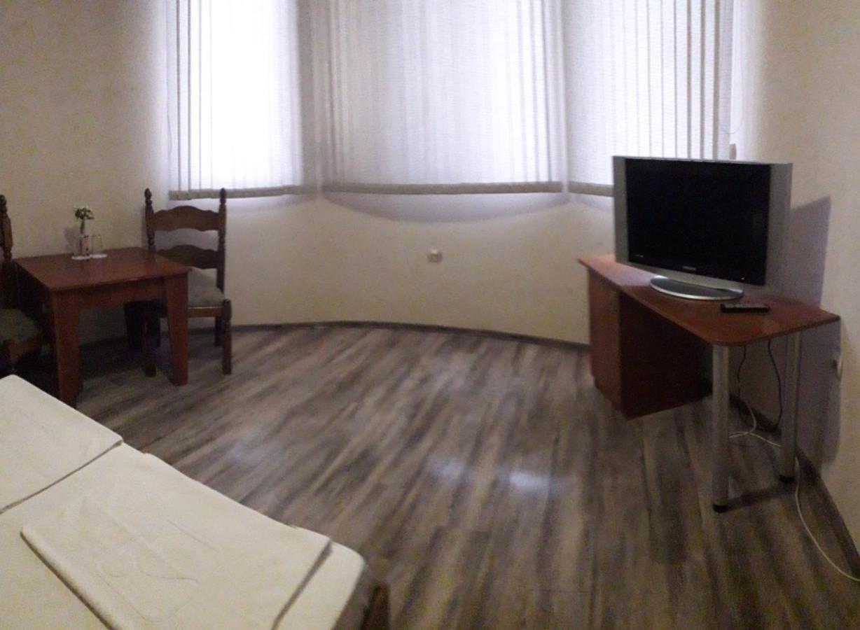 Fenerite Family Hotel 特尔戈维什特 外观 照片